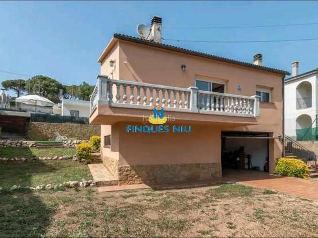 Chalet en venta en Vidreres, Terrafortuna Puig Ventós. CASA EN VENTA EN VIDRERES. Chalets.