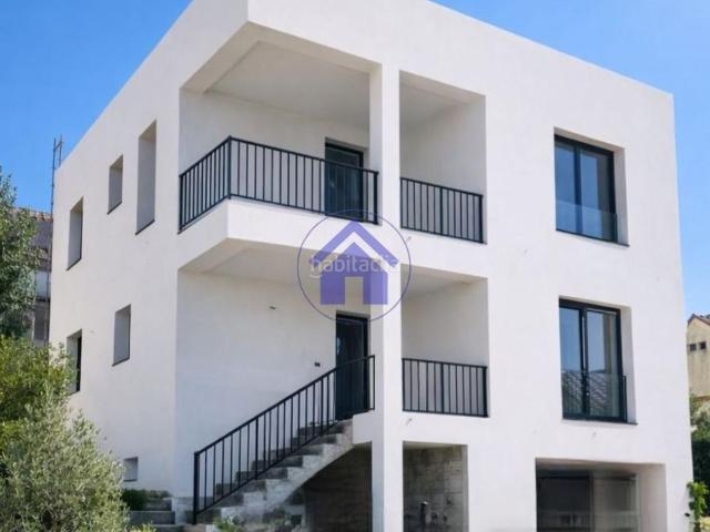 Chalet en venta en Vigo, Bembrive. Chalets.