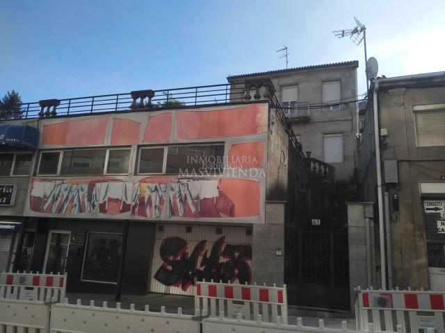 Chalet en venta en Vigo, Berbés Peritos. Casa o chalet independiente en venta en Romil. Chalets.