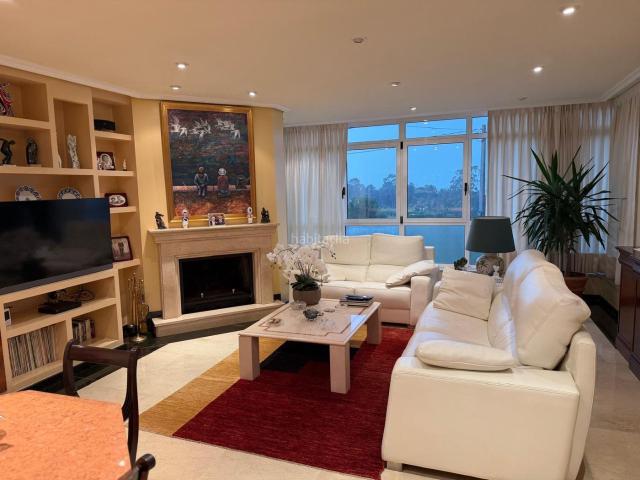 Chalet en venta en Vigo, Coruxo Oia Saiáns. Chalets.