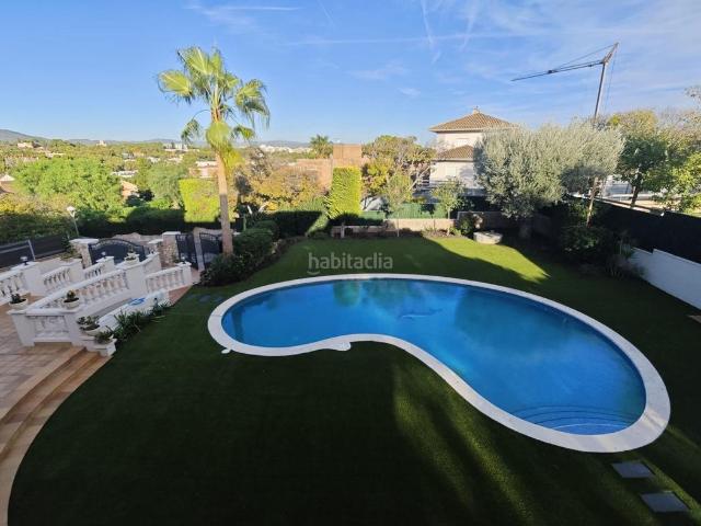 Chalet en venta en Vilanova i la Geltrú, L´Aragai Costa Dorada. Exclusivo chalet en venta en la zona del Tennis. Chalets Vilanova i la.