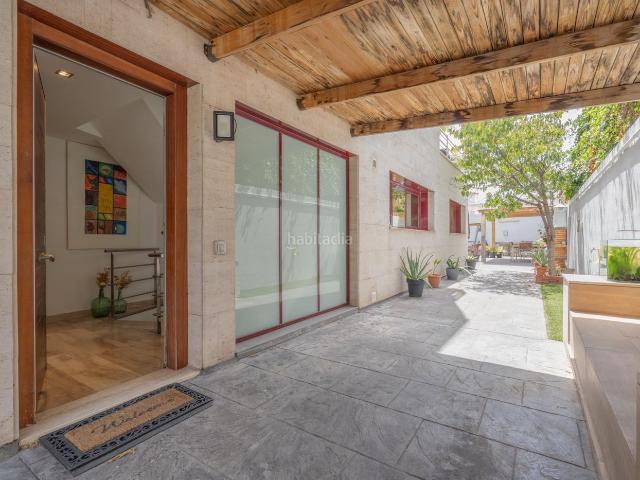 Chalet en venta en Viladecans, Torrent Ballester. UNA CASA ÚNICA EN EL BARRIO DE LA MUNTANYETA Y AL LADO DE ALBAROSA, VILADECANS. Chalets.