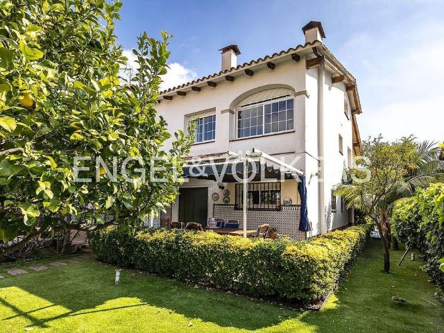 Chalet en venta en Vilassar de Dalt, de 405 m² 4 habitaciones por 790.000
