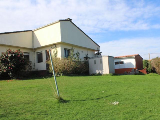 Chalet en venta en Villaviciosa, Quintes Arroes. Chalets.
