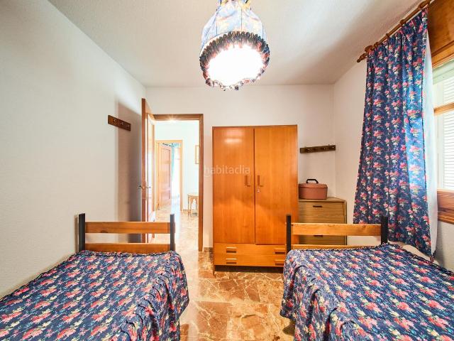 Chalet en venta en Villa de Otura. Bonito chalet con grandes posibilidades. Chalets Villa de.