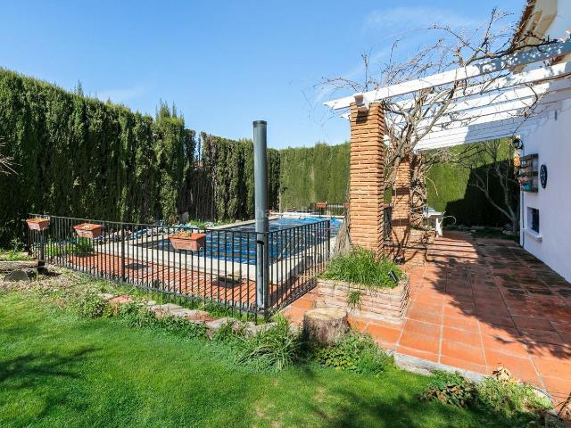 Chalet en venta en Villa de Otura. Estupendo chalet en Otura. Chalets Villa de.