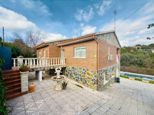 Chalet en venta en Villa del Prado