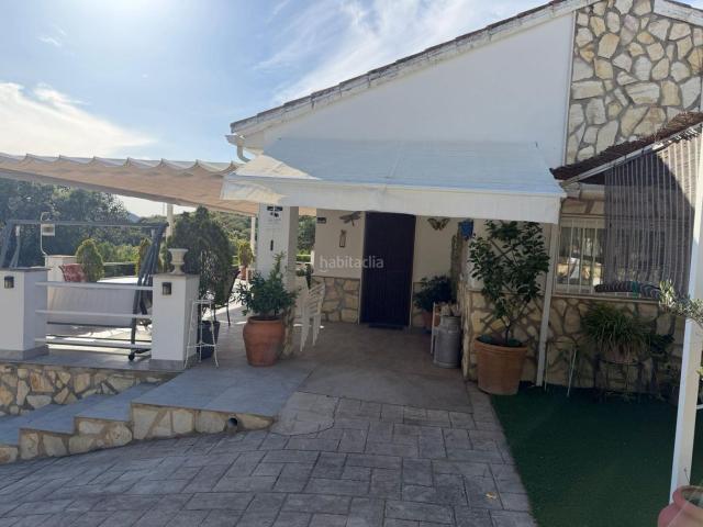 Chalet en venta en Villaharta. Exclusivo Chalet en Córdoba con Amplia Parcela y Comodidades Modernas. Chalets.