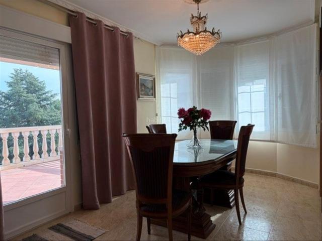 Chalet en venta en Villalbilla, Los Hueros. Chalets.