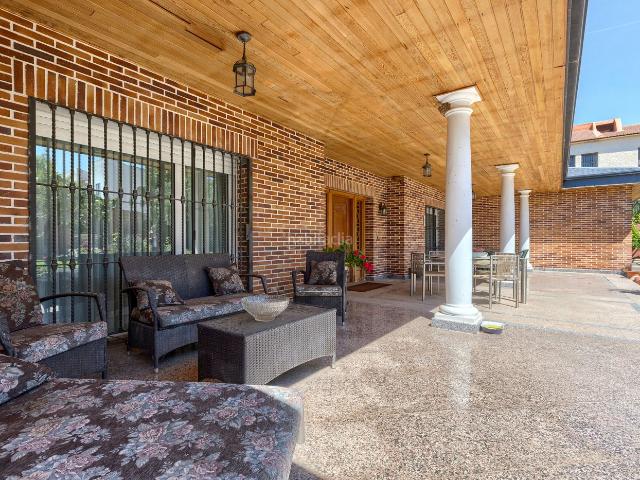 Chalet en venta en Villalbilla, Peñas Albas Zulema. Chalets.