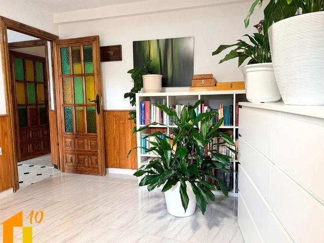 Chalet en venta en Villaldemiro. CASA DE PIEDRA REFORMADA DE 330 M2 PARA ENTRAR A VIVIR. Chalets.
