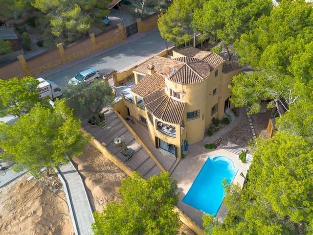 Chalet en venta en Villamartin, Alicante Costa Blanca