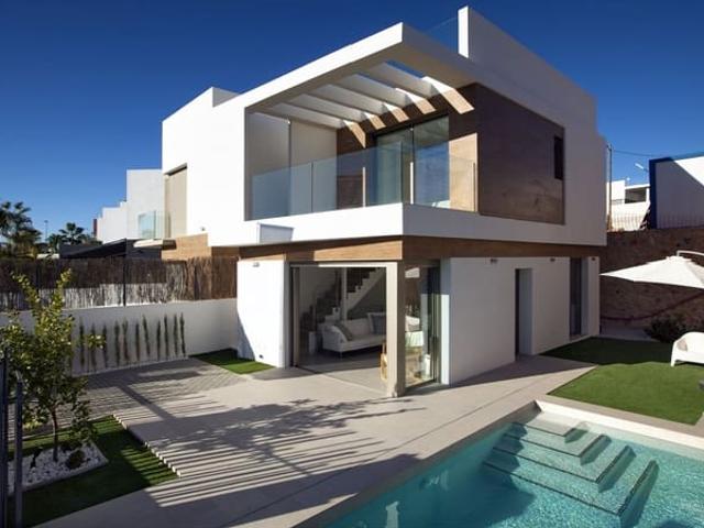 Chalet en venta en Villamartin, Alicante Costa Blanca