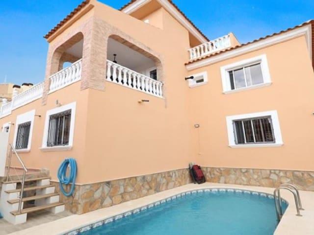 Chalet en venta en Villamartin, Alicante Costa Blanca