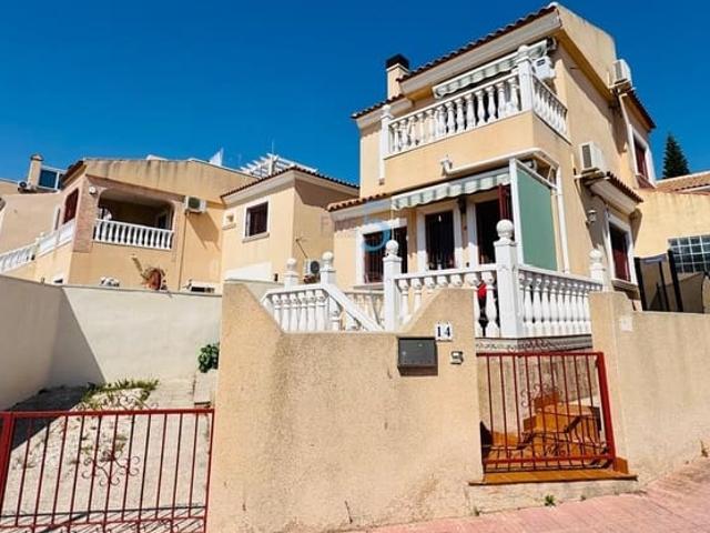 Chalet en venta en Villamartin, Alicante Costa Blanca