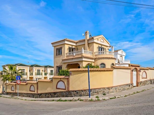 Chalet en venta en Villamartin, Alicante Costa Blanca