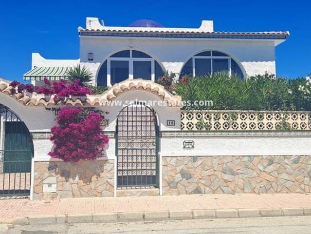 Chalet en venta en Villamartin, Alicante Costa Blanca