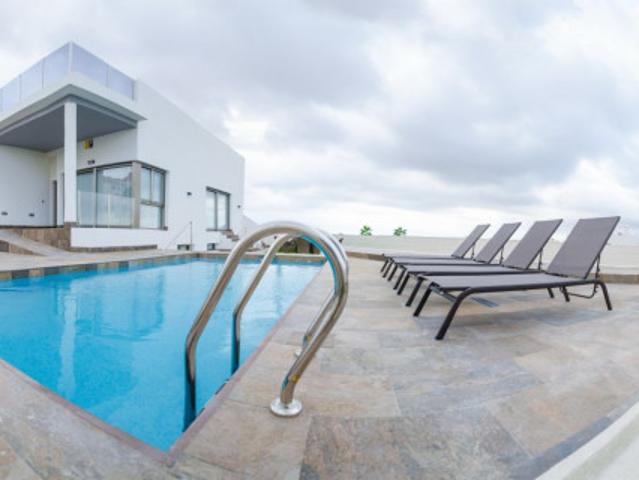 Chalet en venta en Villamartin, PAU 8