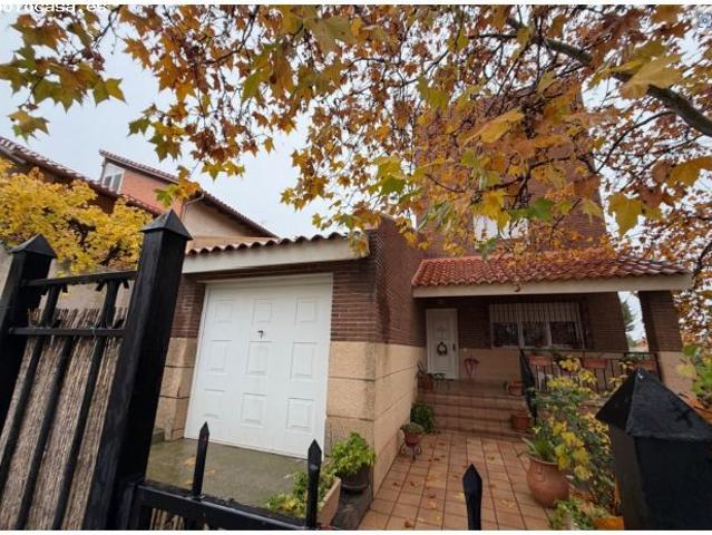 Chalet en Venta en Villamiel de Toledo, Toledo