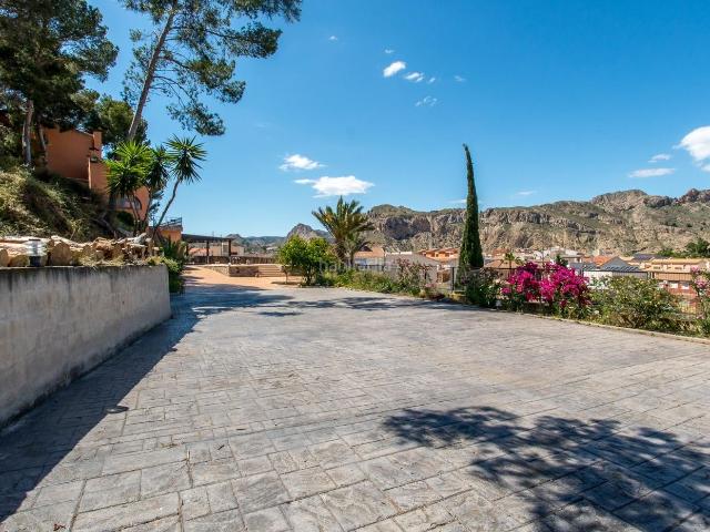 Chalet en venta en Villanueva del Río Segura. Espectacular finca con dos viviendas en mas de 3.000 m2 de terreno en Villanueva del Segura. Chalets Villanueva del Río.