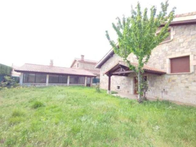 Chalet en venta en Villarcayo de Merindad de Castilla la Vieja. Chalets Villarcayo de Merindad de Castilla la.