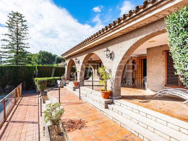 Chalet en venta en Villarreal Vila real, Madrigal. Exclusivo Chalet. Chalets Villarreal Vila.