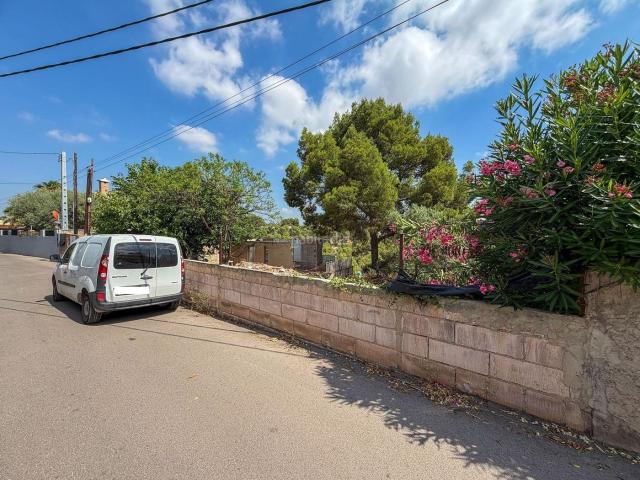 Chalet en venta en Villarreal Vila real, Madrigal. REF. 1881OPORTUNIDAD!AMPLIO CHALET PARA REFORMAR CON MÚLTIPLES POSIBILIDADES EN VILAREAL. Chalets Villarreal Vila.
