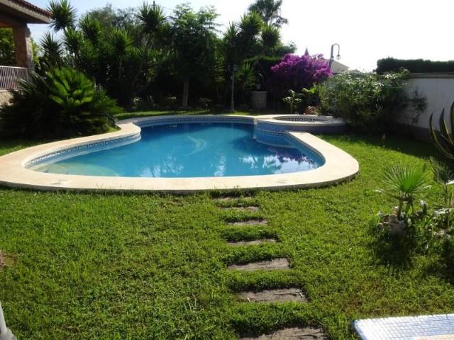 Chalet en venta en Villarreal, Madrigal