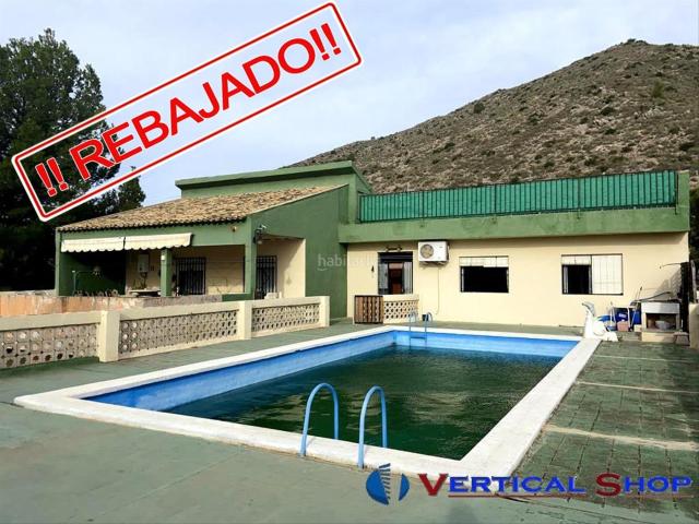 Chalet en venta en Villena, Las Virtudes. Chalet en venta en Villena, 5 dormitorios. Chalets.