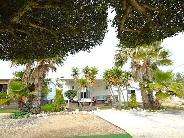 Chalet en venta en Vinaròs, Costa Norte. Parcela con tres casas en venta en Zona Barbiguera de Vinaròs. Chalets.
