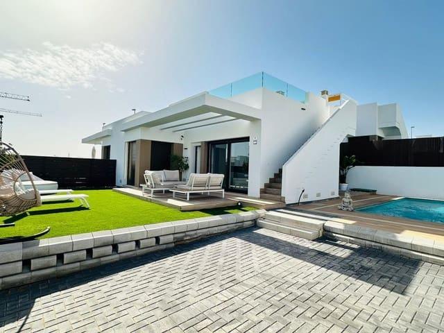 Chalet en venta en Vistabella, Alicante