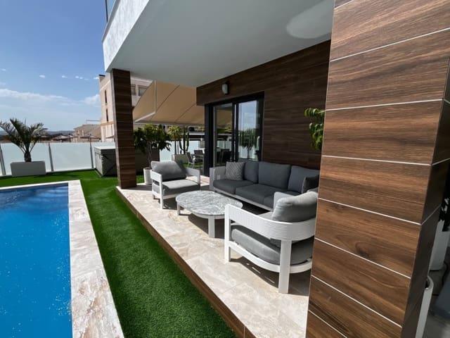Chalet en venta en Vistabella, Alicante