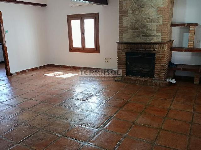 Chalet en venta en Viñuela. MAGNÍFICO CHALET CON PISCINA PRIVADA. Chalets.