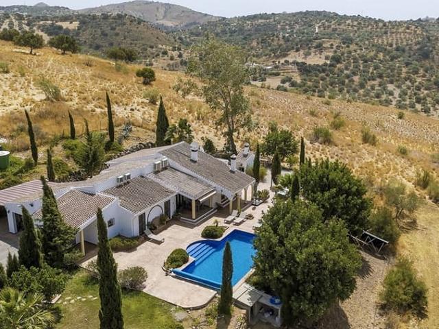 Chalet en venta en Viñuela, Málaga