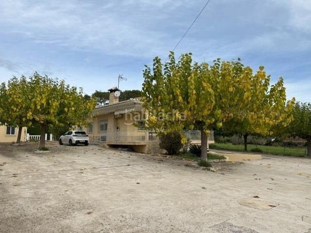 Chalet en venta en Xàtiva. ESPECTACULAR CHALET EN VENTA URBANIZACION BISQUERTGENOVES. Chalets.