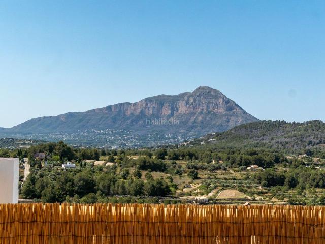 Chalet en venta en Xàbia, Cap Martí El Tossalet Pinomar. Exclusiva vivienda con vistas panorámicas al Montgó y al mar. Chalets.