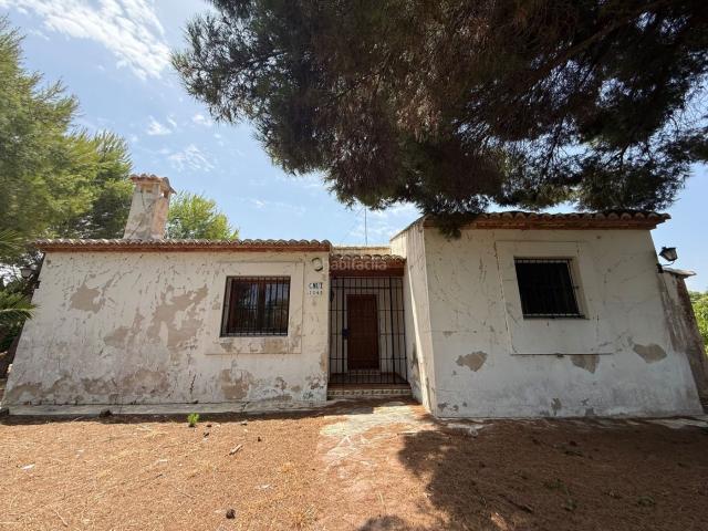 Chalet en venta en Xàbia, Cap Martí El Tossalet Pinomar. NUEVO CHALET EN VENTA EN JÁVEA PARA REFORMAR, EN UNA DE LAS ZONAS MÁS DEMANDADAS!. Chalets.
