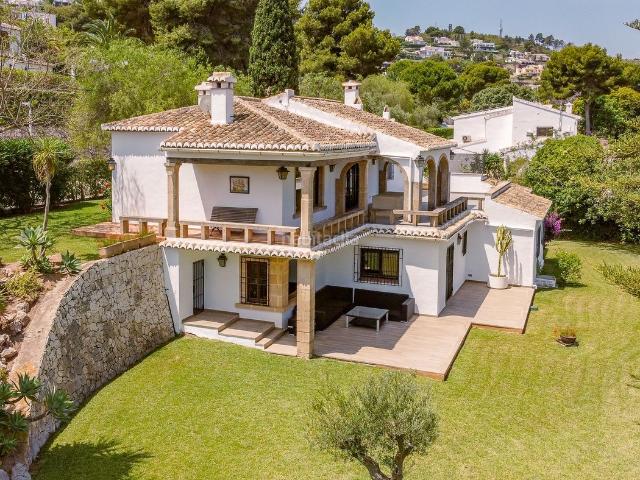 Chalet en venta en Xàbia, Cap Martí El Tossalet Pinomar. Villa con parcela de más de 4000m2 en el corazón del Tosalet, Javea. Chalets.