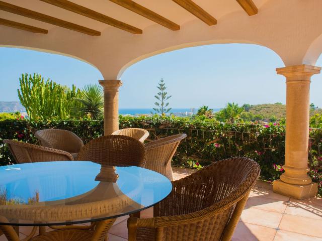 Chalet en venta en Xàbia, Cap Martí El Tossalet Pinomar. Villa en venta en Javea, vistas al mar y parcela grande. Chalets.