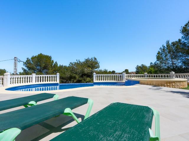 Chalet en venta en Xàbia, Centro Ciudad. Villa en Costa Nova, Jávea con piscina privada y vistas al mar. Chalets.