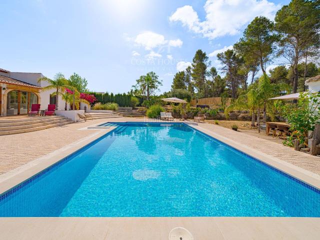 Chalet en venta en Xàbia, Partida Comunes Adsubia. VILLA GALDOS LUZ, PRIVACIDAD Y VIDA MEDITERRANEA EN JAVEA. Chalets.