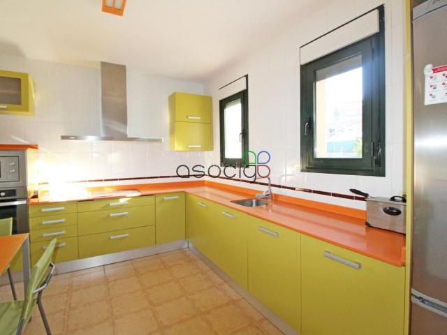 Chalet en venta en Yebes, Yebes Pueblo. en Yebes. Chalets.