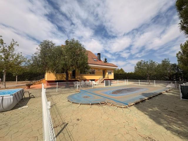 Chalet en venta en Yecla. Chalets.