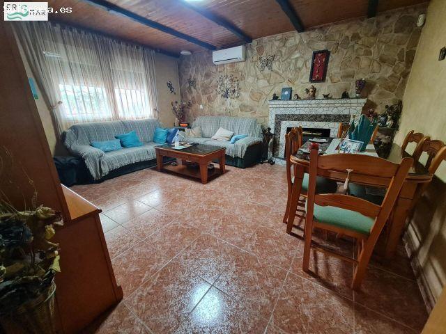 CHALET EN VENTA EN YUNCOS