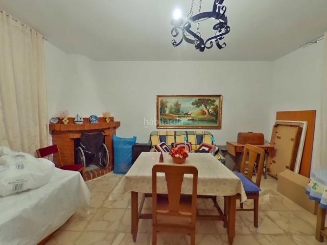 Chalet en venta en Yuncler. Chalet Individual de una planta, en terreno de 1000m2. Chalets.