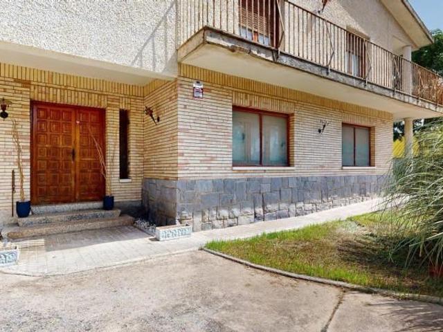 Chalet en venta en Zaragoza, Casetas Garrapinillos Monzalbarba