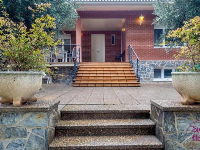 Chalet en venta en Zaragoza, El Zorongo