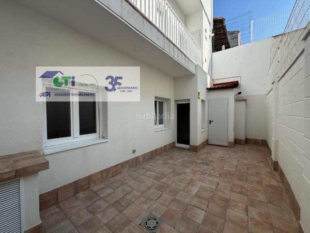 Chalet en venta en Zaragoza, Las Fuentes. Casa de tres pisos. Chalets.