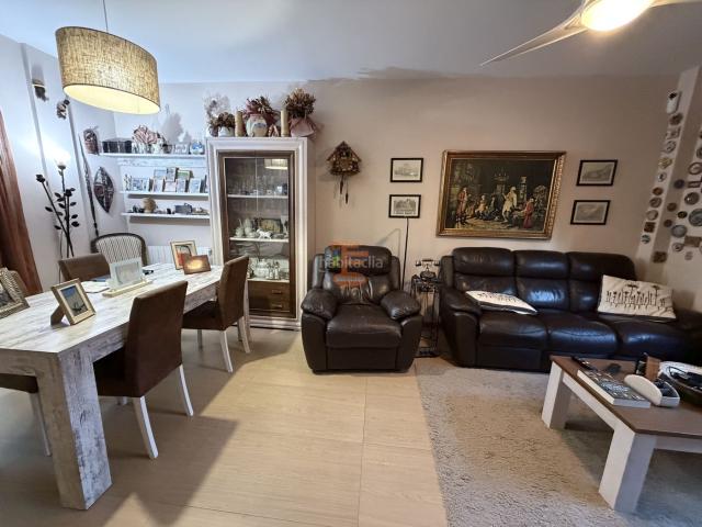 Chalet en venta en Zaragoza, San Juan de Mozarrifar. Chalets.