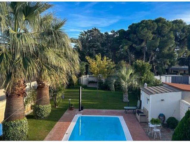 Chalet en Venta en Zaragoza, Zaragoza